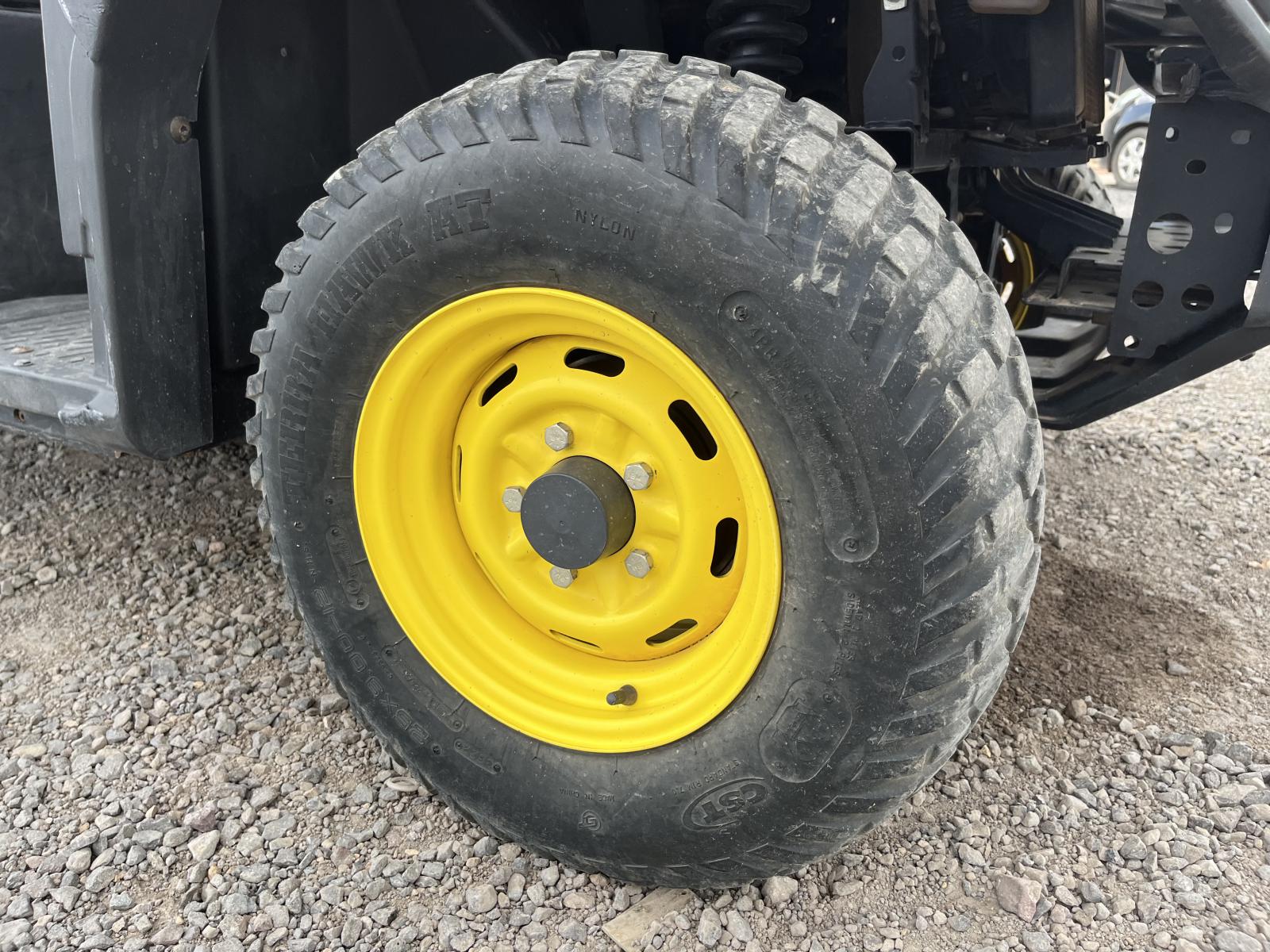 ./imagenes/INVOICE/2019/18261/JOHN DEERE XUV835E (7).JPG